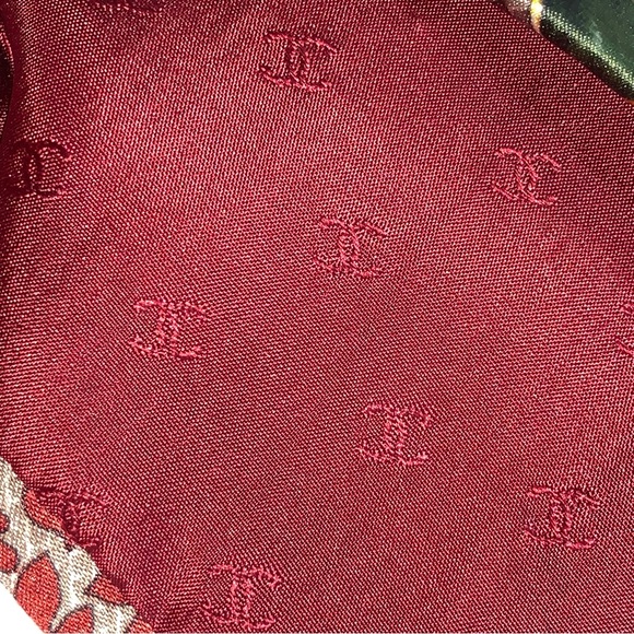 CHANEL wine red/gold silk NECKTIE cravat Gripoix cabochon pattern - Picture 3 of 10